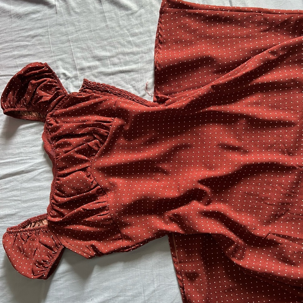 Elegant Rust Midi Dress